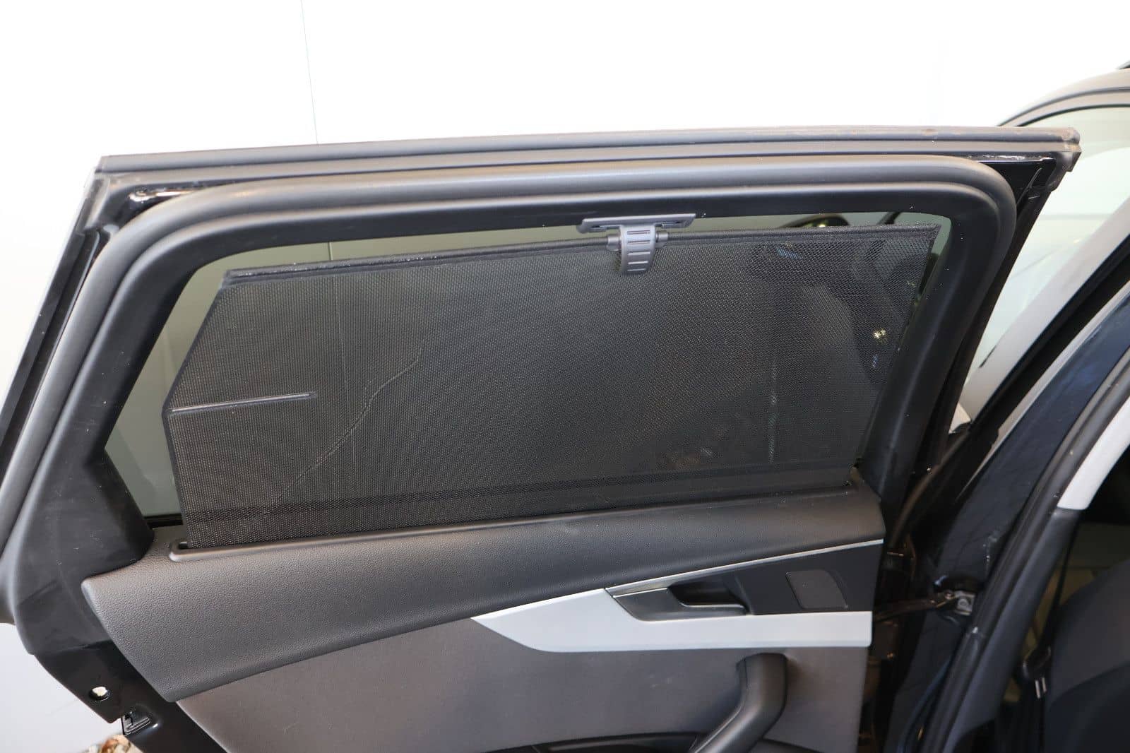 Audi A4 Avant 35 TFSI CARPLAY+FRONT+KEY+LED+17" foto 13