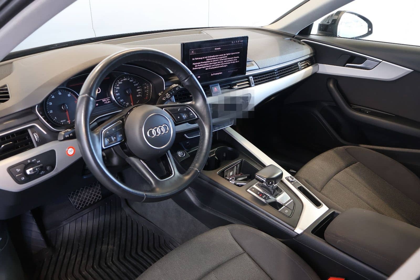 Audi A4 Avant 35 TFSI CARPLAY+FRONT+KEY+LED+17" foto 9