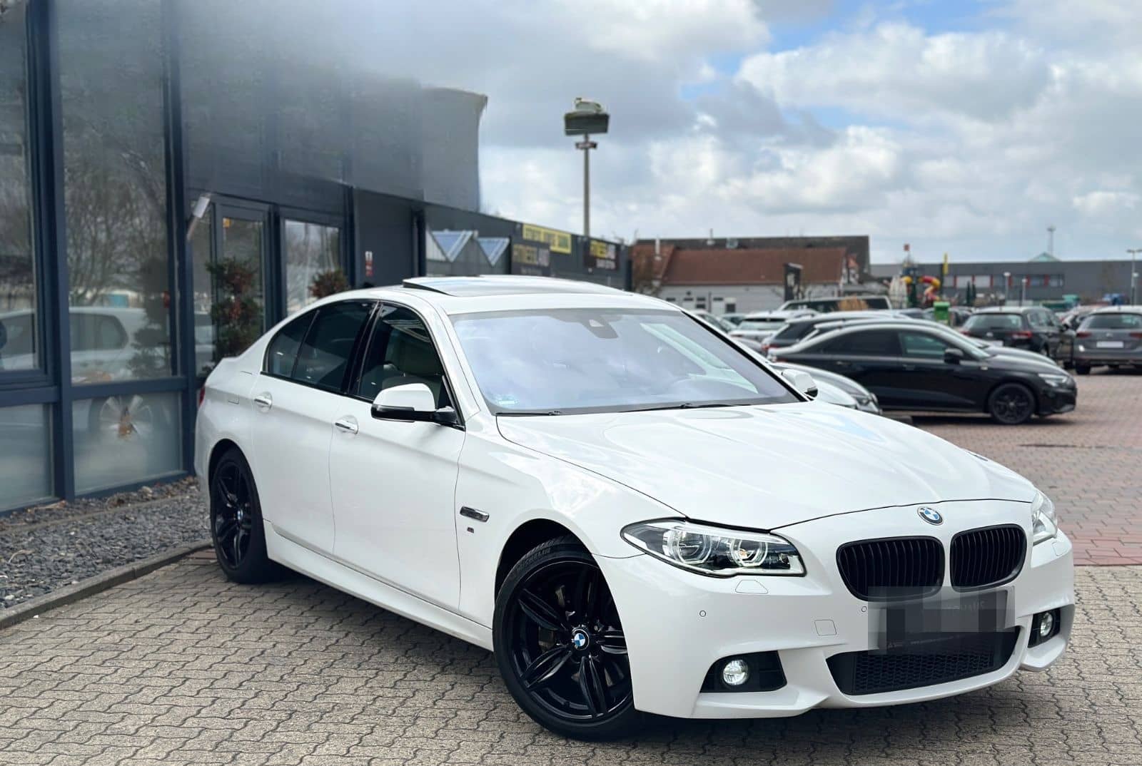 BMW 530d M Sport*NAVI*LEDER*VOLL-LED*HUD*SHD*R-CAM* foto 1