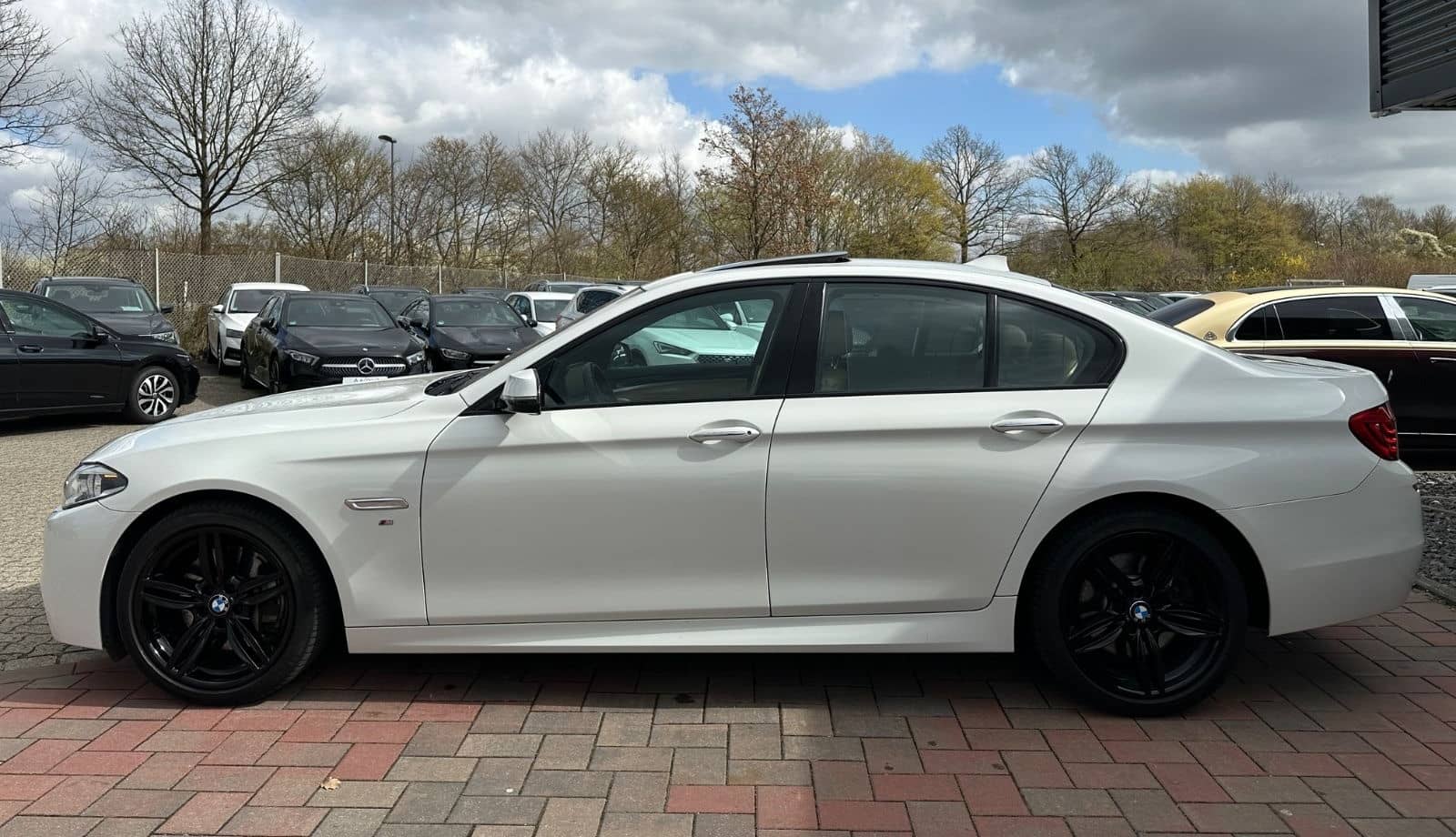 BMW 530d M Sport*NAVI*LEDER*VOLL-LED*HUD*SHD*R-CAM* foto 9