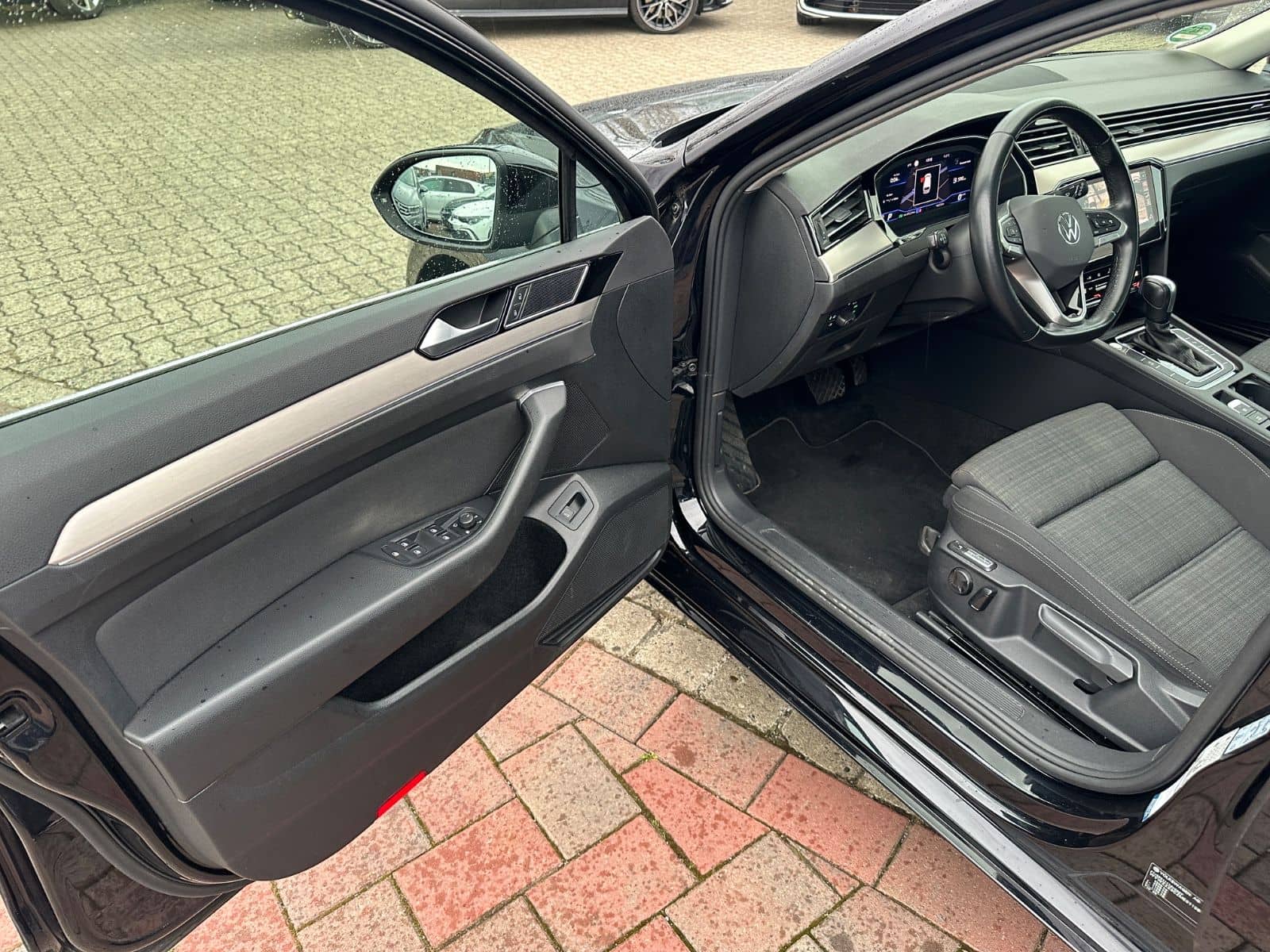 Volkswagen Passat 2.0 TDI DSG Variant Business*PANO*R-CAM* foto 14