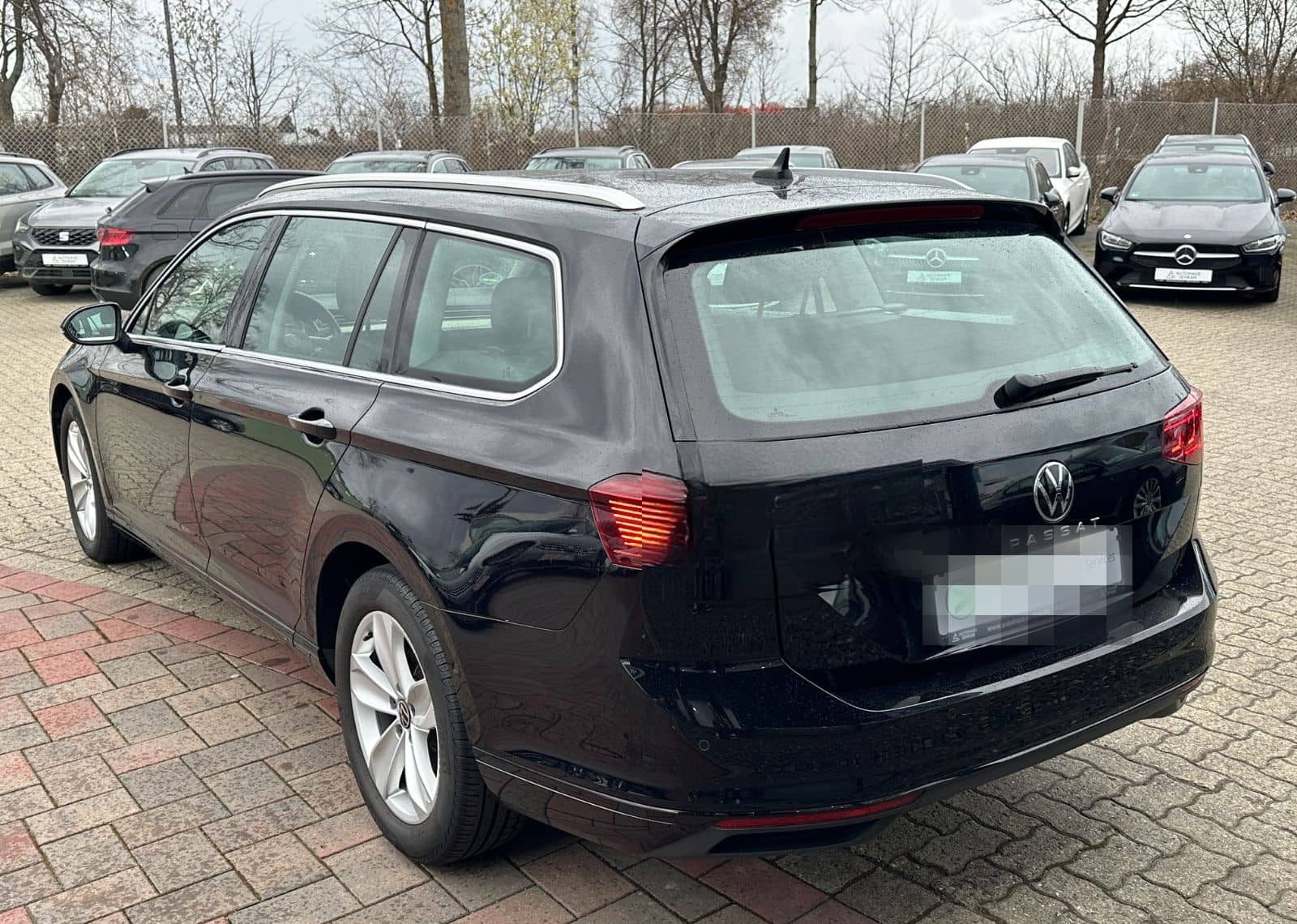 Volkswagen Passat 2.0 TDI DSG Variant Business*PANO*R-CAM* foto 3