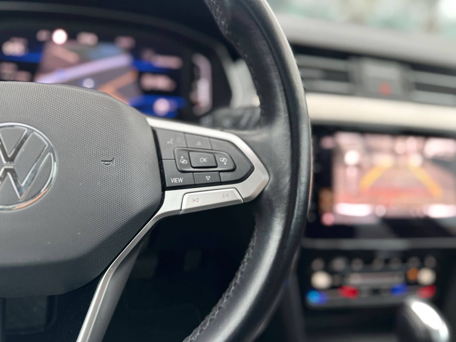 Volkswagen Passat 2.0 TDI DSG Variant Business*PANO*R-CAM* foto 22