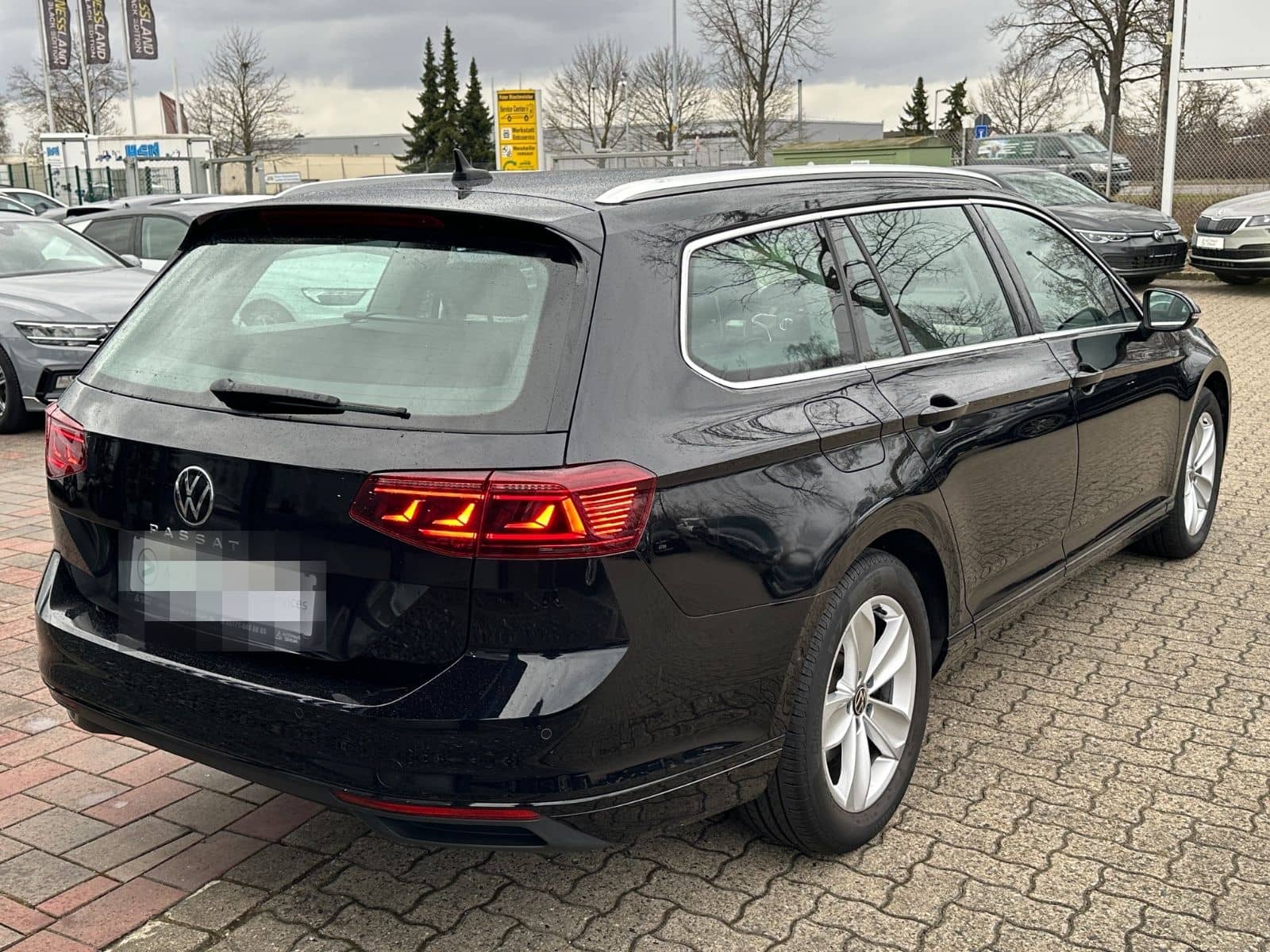 Volkswagen Passat 2.0 TDI DSG Variant Business*PANO*R-CAM* foto 4