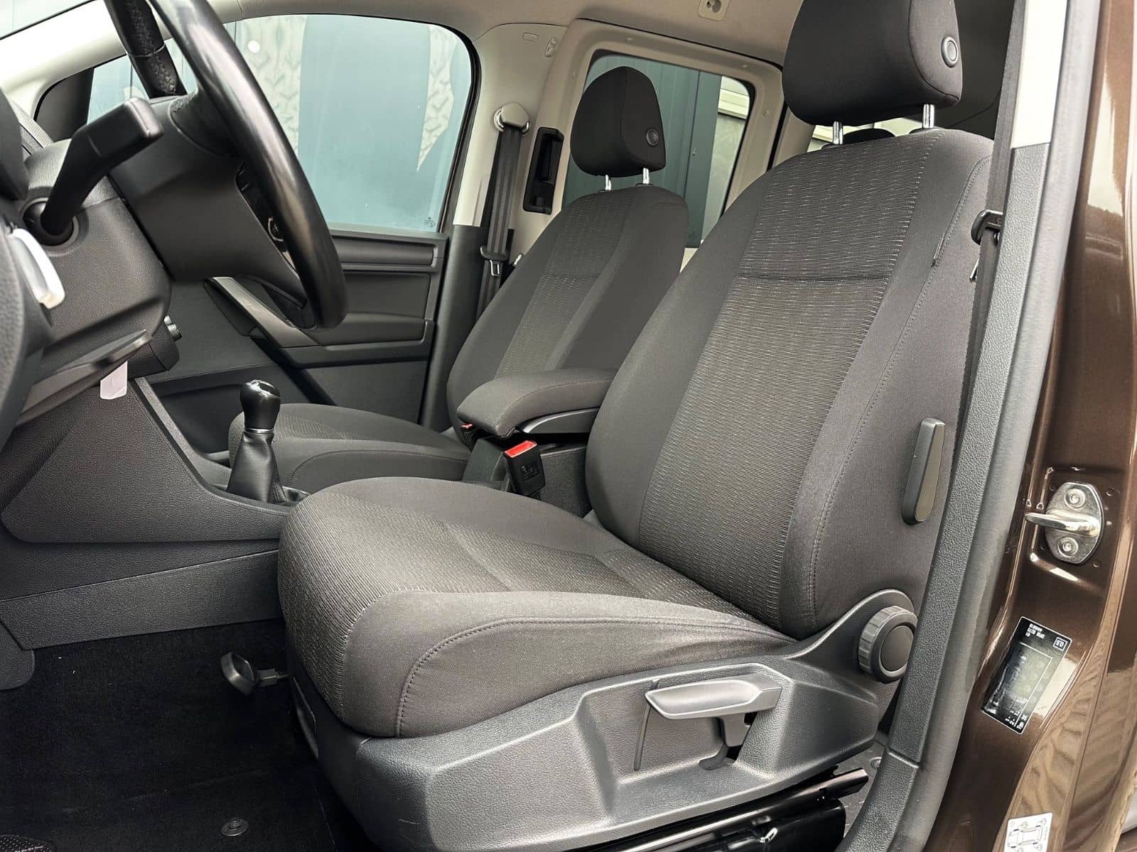 Volkswagen Caddy Maxi 2.0TDI 4Mot Comfort*7Sitz*Xen*AHK*SHZ foto 10