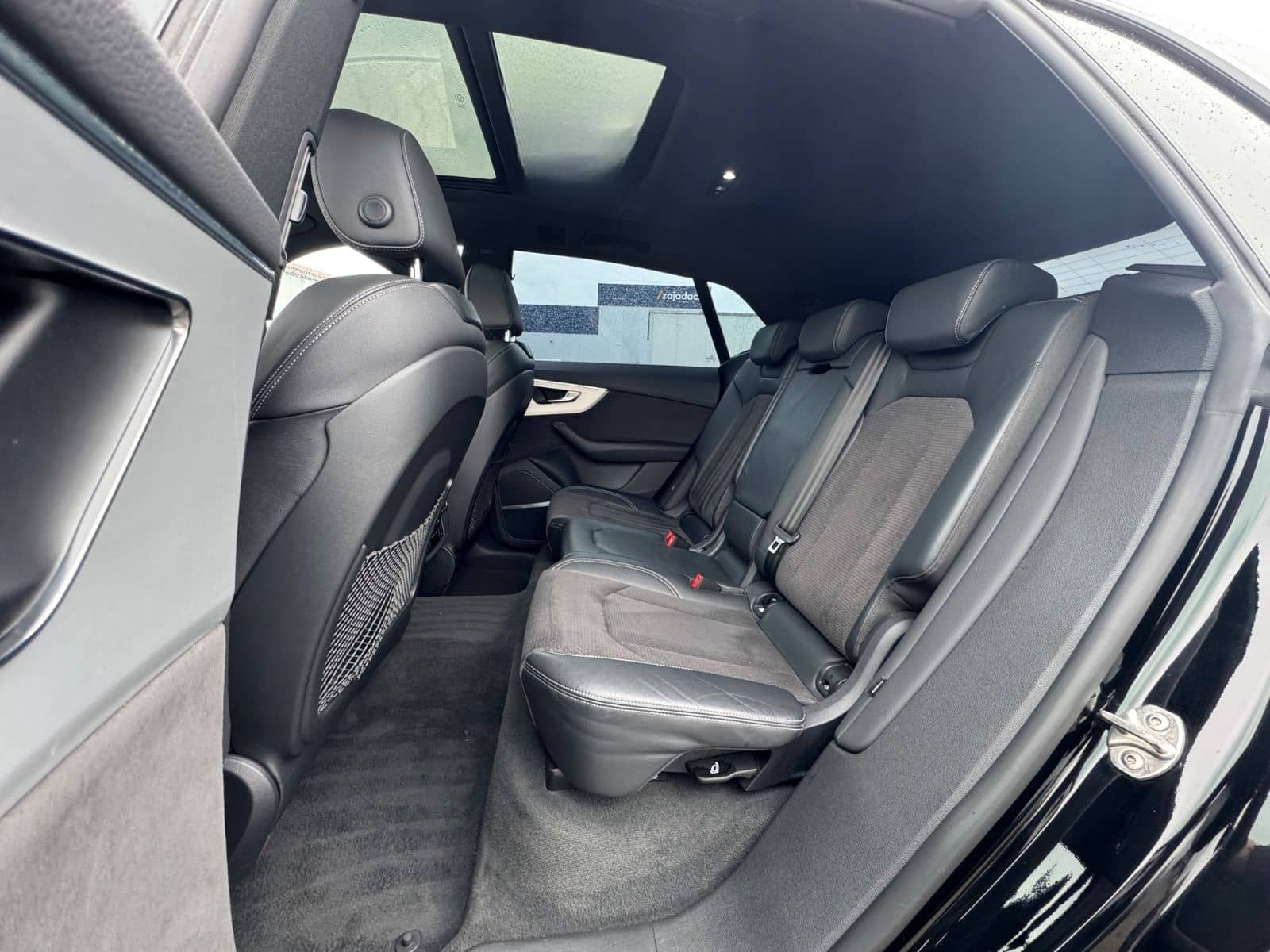 Audi Q8 50 TDI quattro foto 8