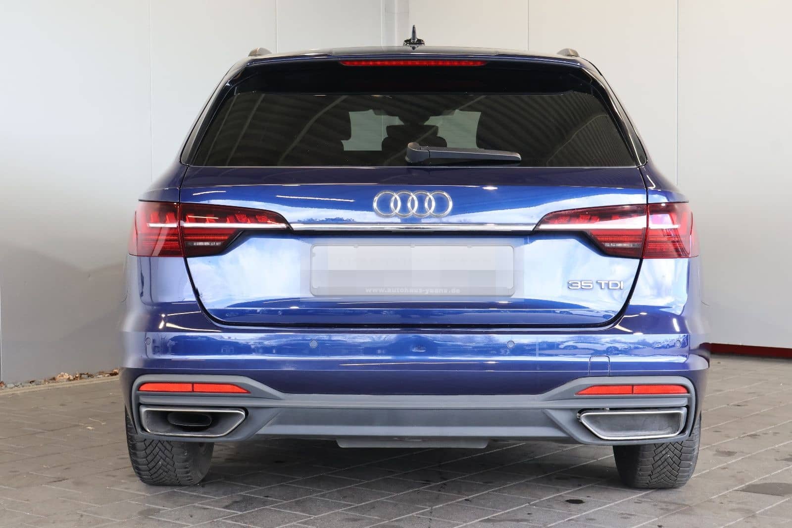 Audi A4 35 TDI NAVI+LANE+LED+AMBIENT+ALU+AHK foto 5