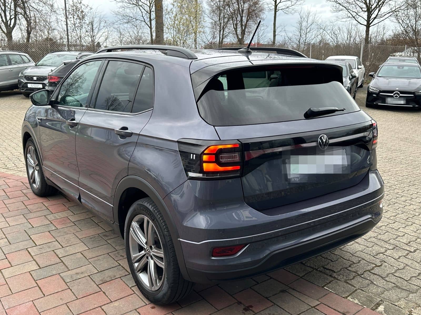 Volkswagen T-Cross 1.5 TSI DSG R-LINE*VIRTUAL*R-CAM*ACC*NAV foto 4