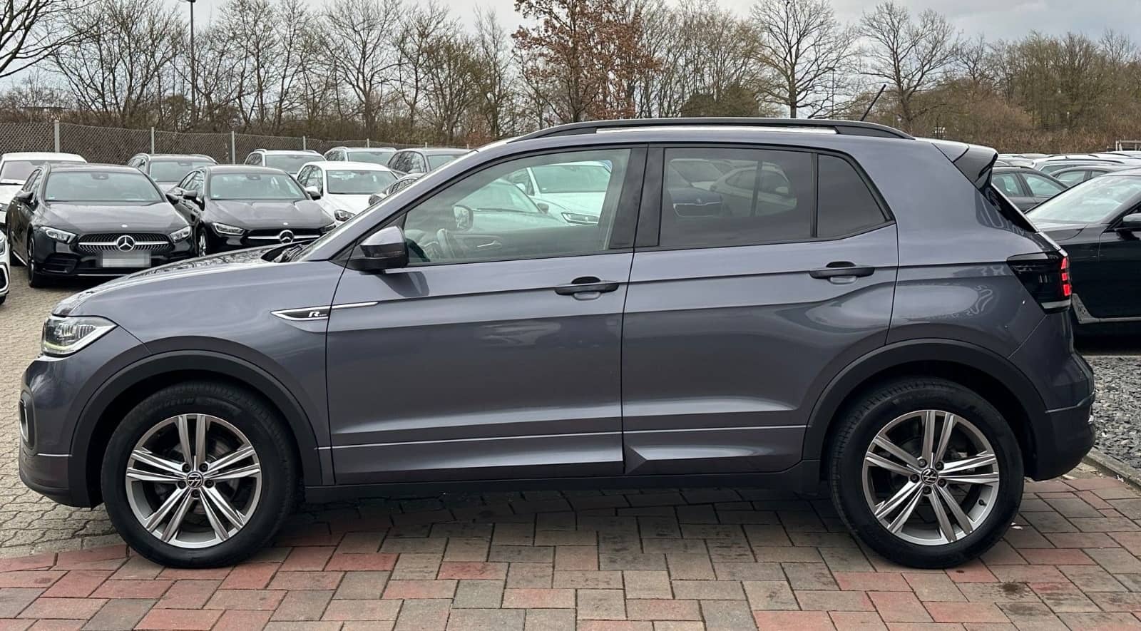 Volkswagen T-Cross 1.5 TSI DSG R-LINE*VIRTUAL*R-CAM*ACC*NAV foto 9