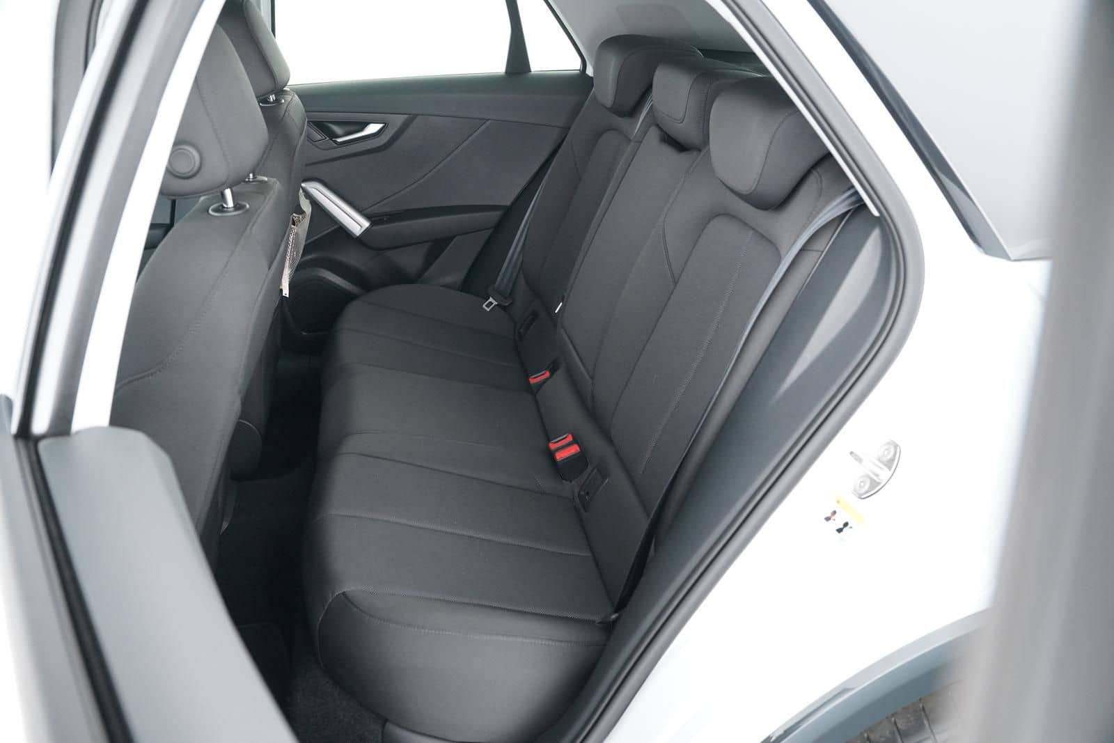 Audi Q2 ADVANCED 35TDI S-TRONIC SCHECKHEFTGEPFLEGT foto 11