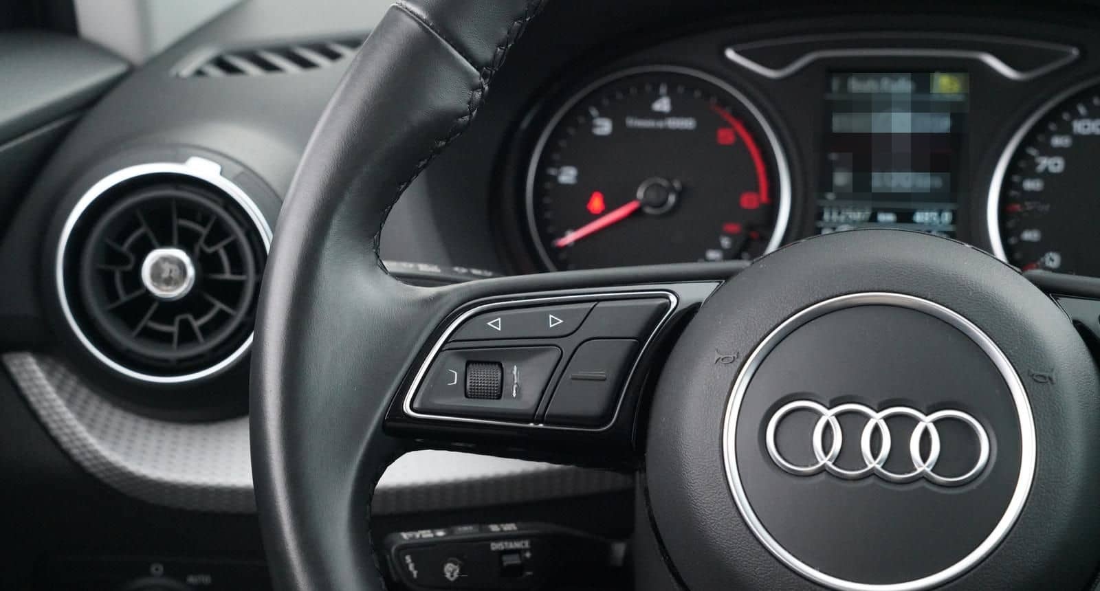 Audi Q2 ADVANCED 35TDI S-TRONIC SCHECKHEFTGEPFLEGT foto 14