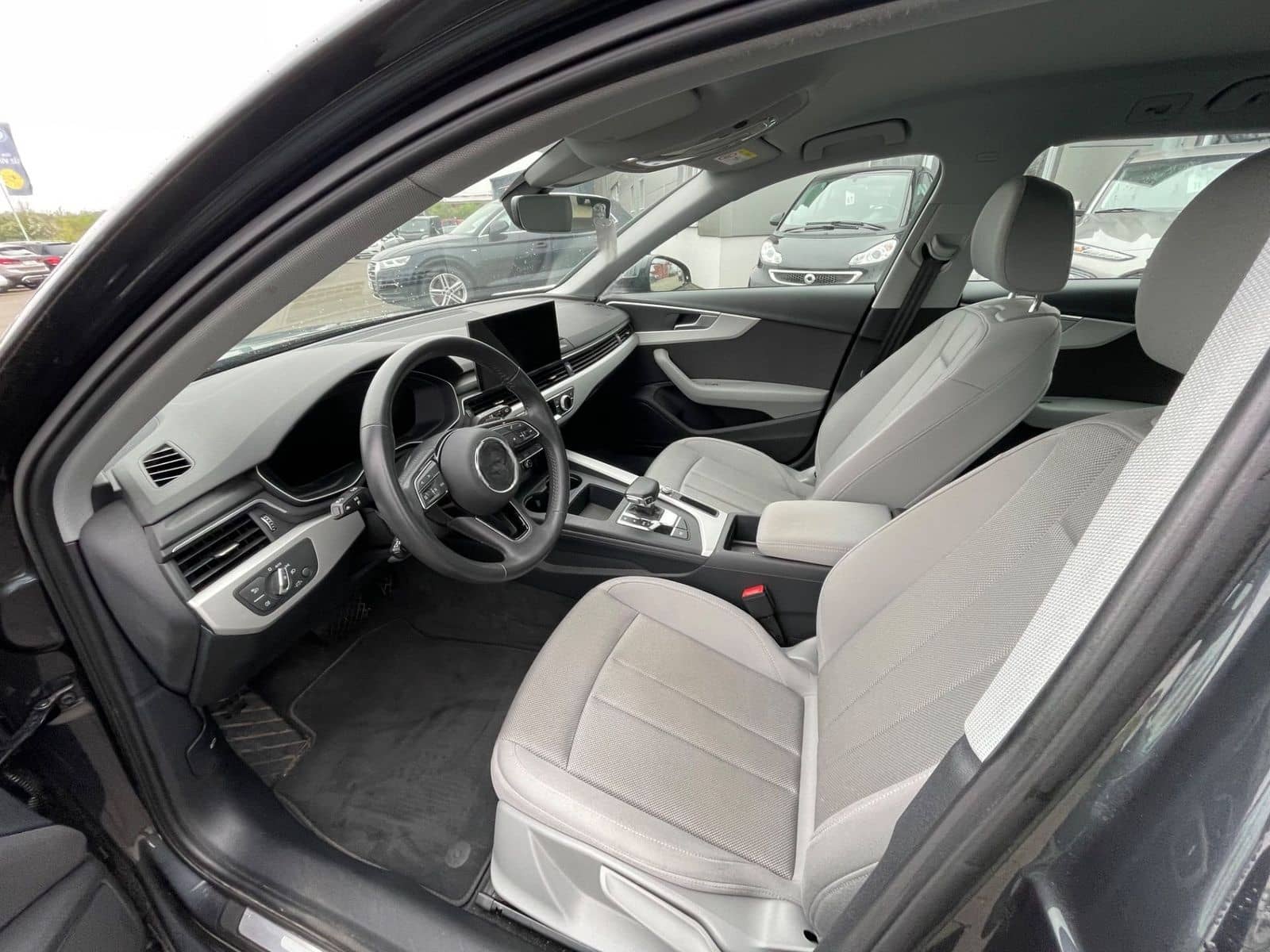 Audi A4 35 TFSI advanced foto 13