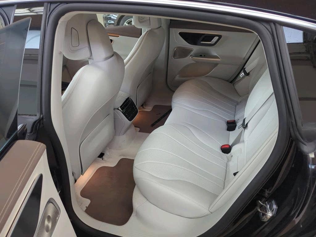 Mercedes-Benz EQE 300 89kWh AMG Line Airmatic Burmester 360° foto 13