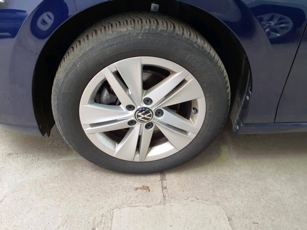 Volkswagen Golf VIII Lim. Life 2.0TDI foto 7