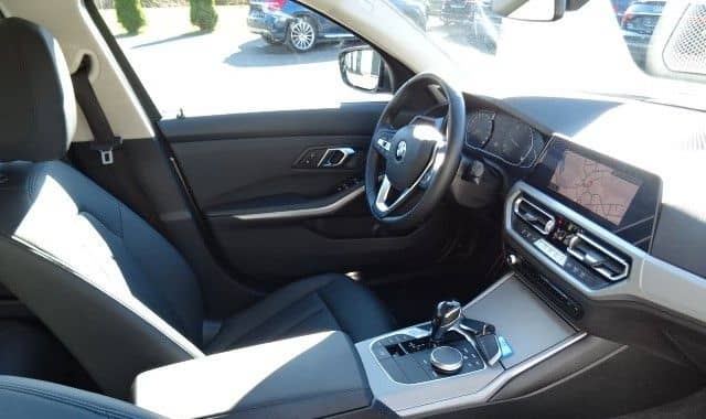 BMW 318d Touring,LEDER,NAVI,LED,AUTOM,PDC,AHK,1HAND foto 9