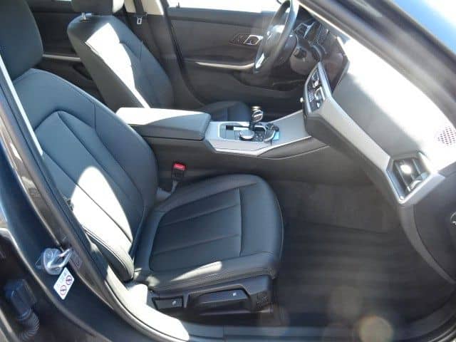 BMW 318d Touring,LEDER,NAVI,LED,AUTOM,PDC,AHK,1HAND foto 10