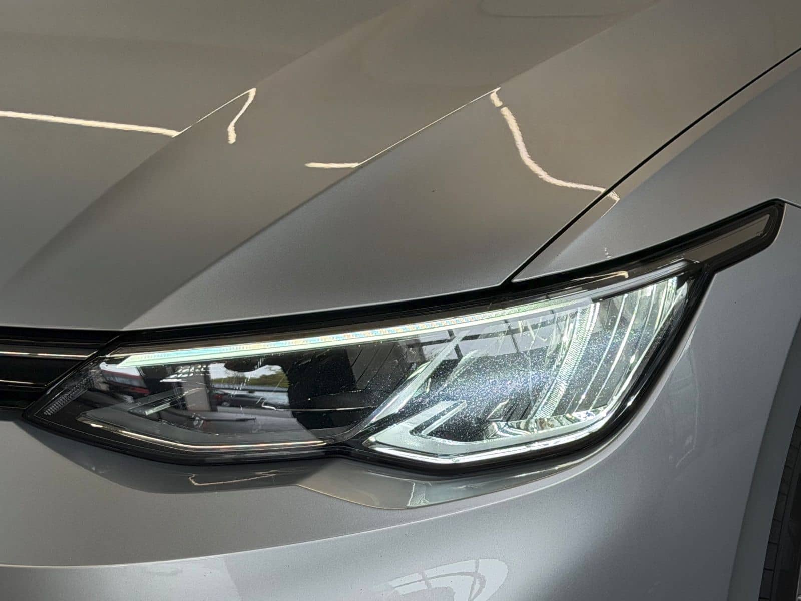 Volkswagen Golf 2.0 TDI Life/KAMERA/PDC/LED/ACC/NAVI/1.Hand foto 7