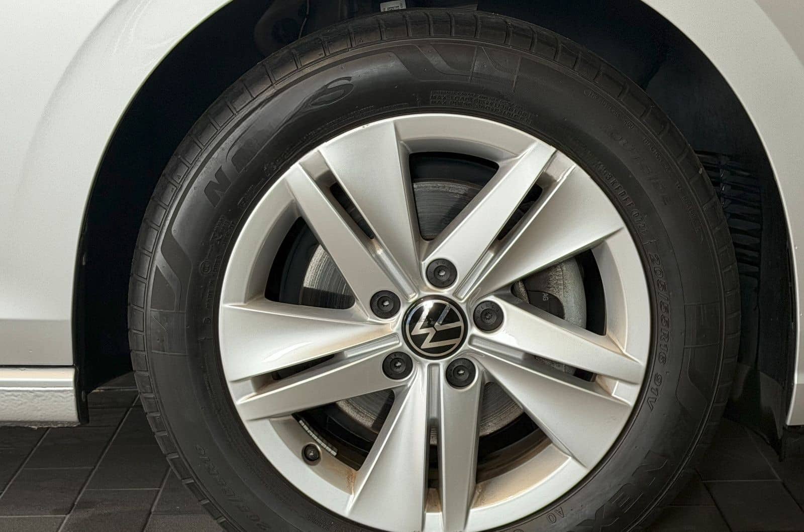 Volkswagen Golf 2.0 TDI Life/KAMERA/PDC/LED/ACC/NAVI/1.Hand foto 9