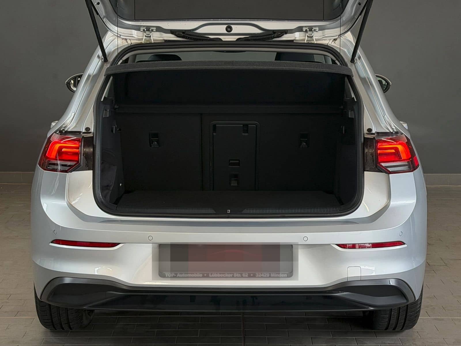 Volkswagen Golf 2.0 TDI Life/KAMERA/PDC/LED/ACC/NAVI/1.Hand foto 10