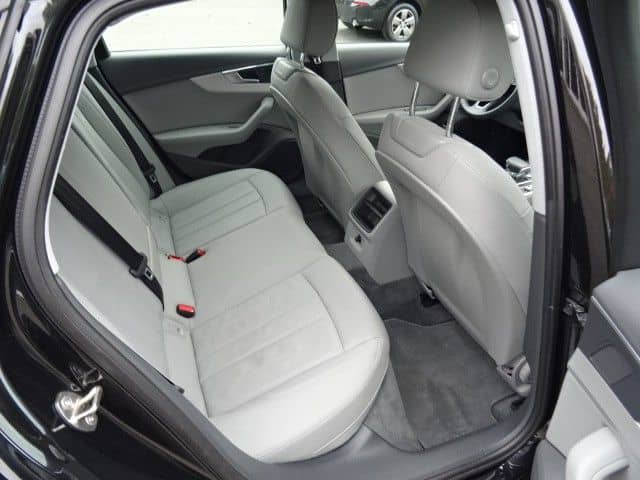 Audi A4 Limousine 2.0TDI,LEDER,NAV,LED,AUTOM,ACC,1HAN foto 11