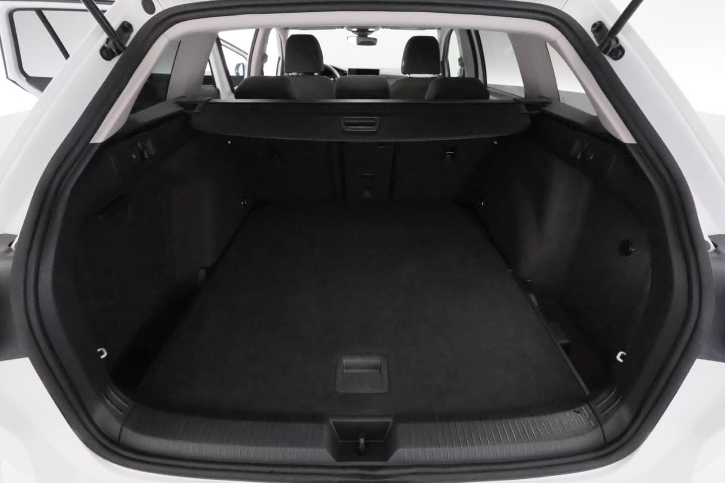 Volkswagen Golf Variant VIII 1.5TSI Life+LED+VIRTUAL+TEMPO foto 19