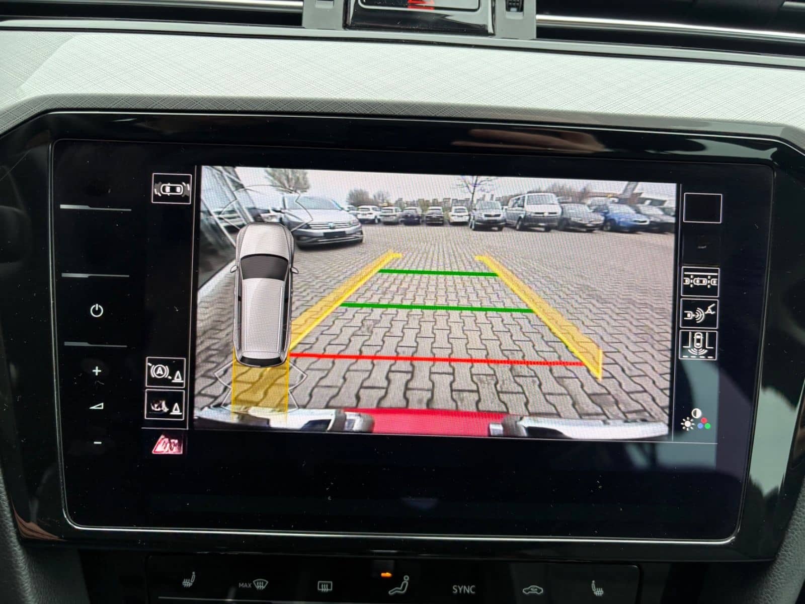 Volkswagen Passat Variant 2.0 TDI Business LED ACC NAVI foto 23