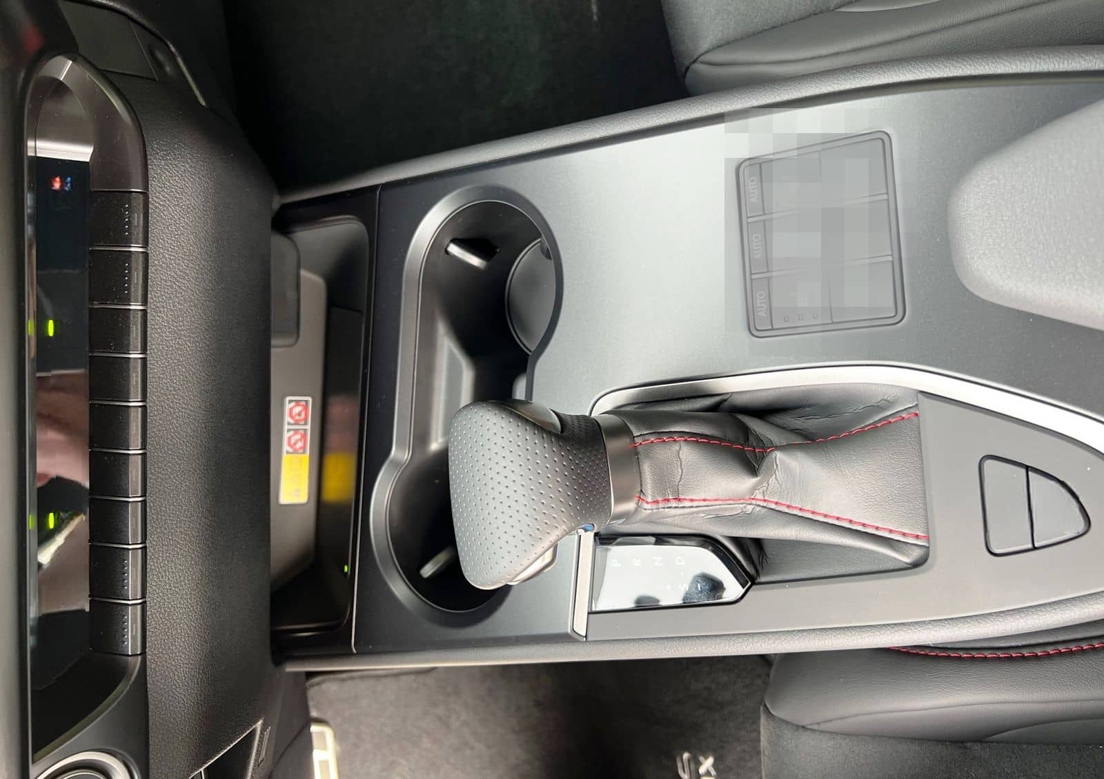 Lexus UX 250H F Sport Leder Kamera SHZ foto 12