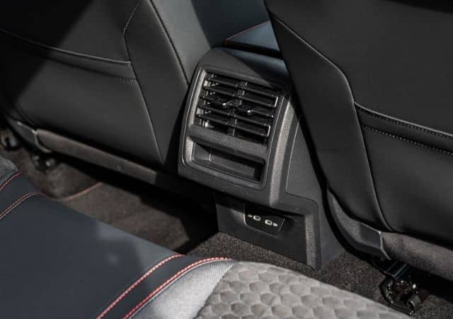 Volkswagen Golf VIII GTI Clubsport 2.0 TSI DSG *MATRIX*NAV* foto 22