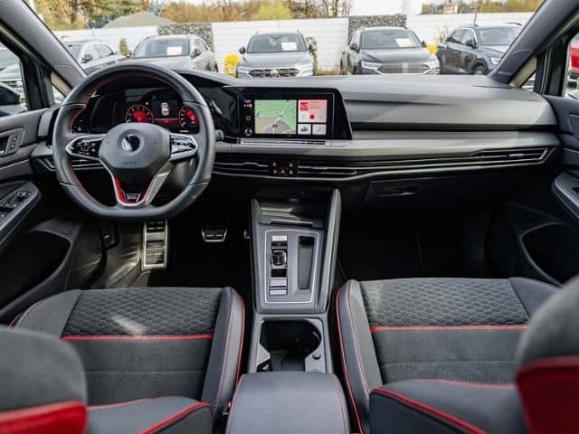 Volkswagen Golf VIII GTI Clubsport 2.0 TSI DSG *MATRIX*NAV* foto 23