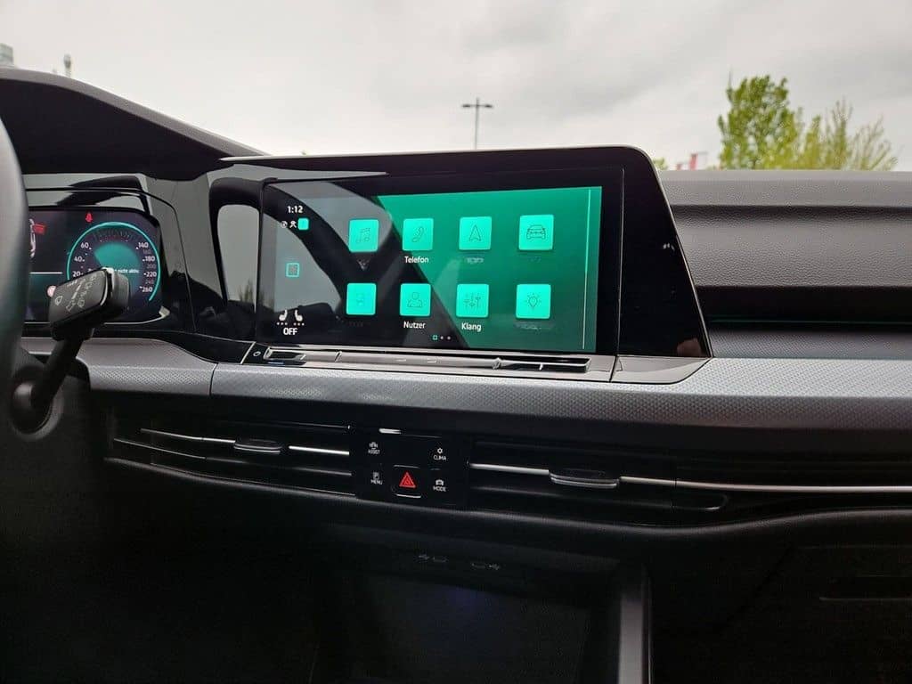 Volkswagen Golf VIII Lim. 1.5 TSI Active *LED*Kamera*ACC* foto 12