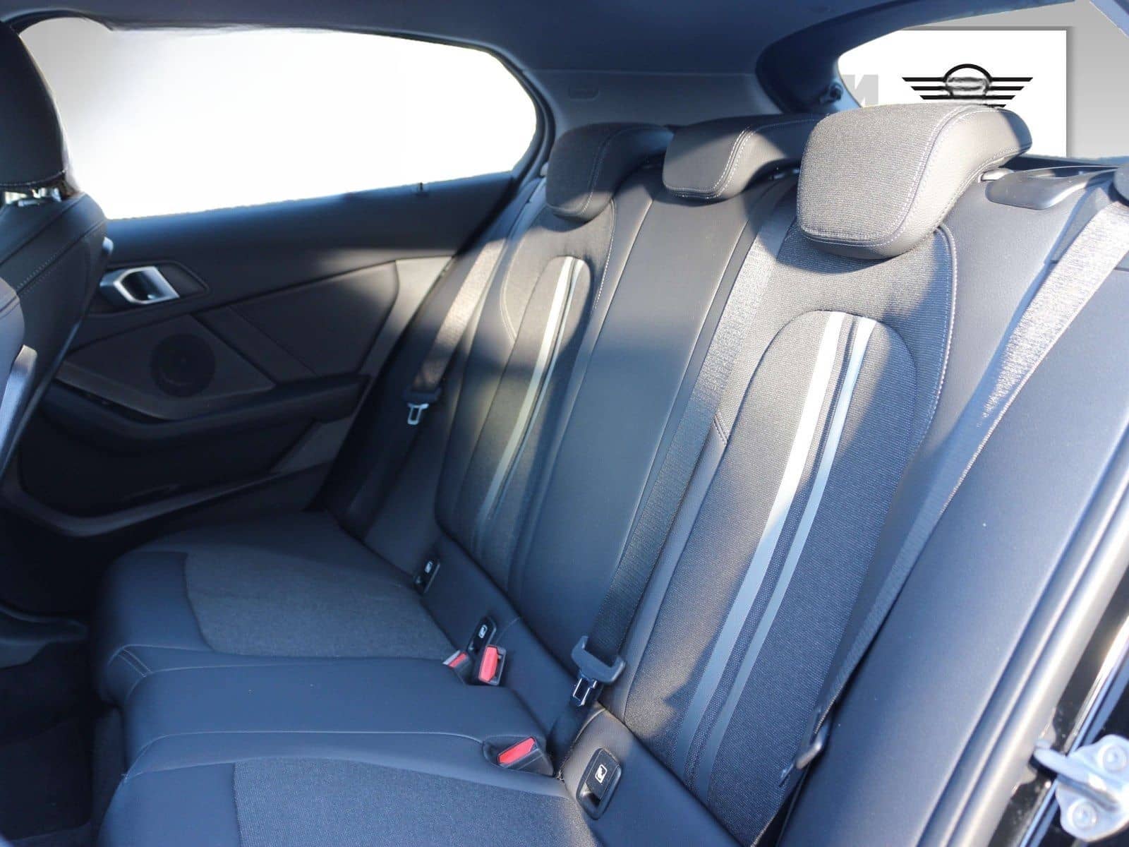 BMW 118i Hatch Advantage DAB LED WLAN Tempomat Shz foto 11