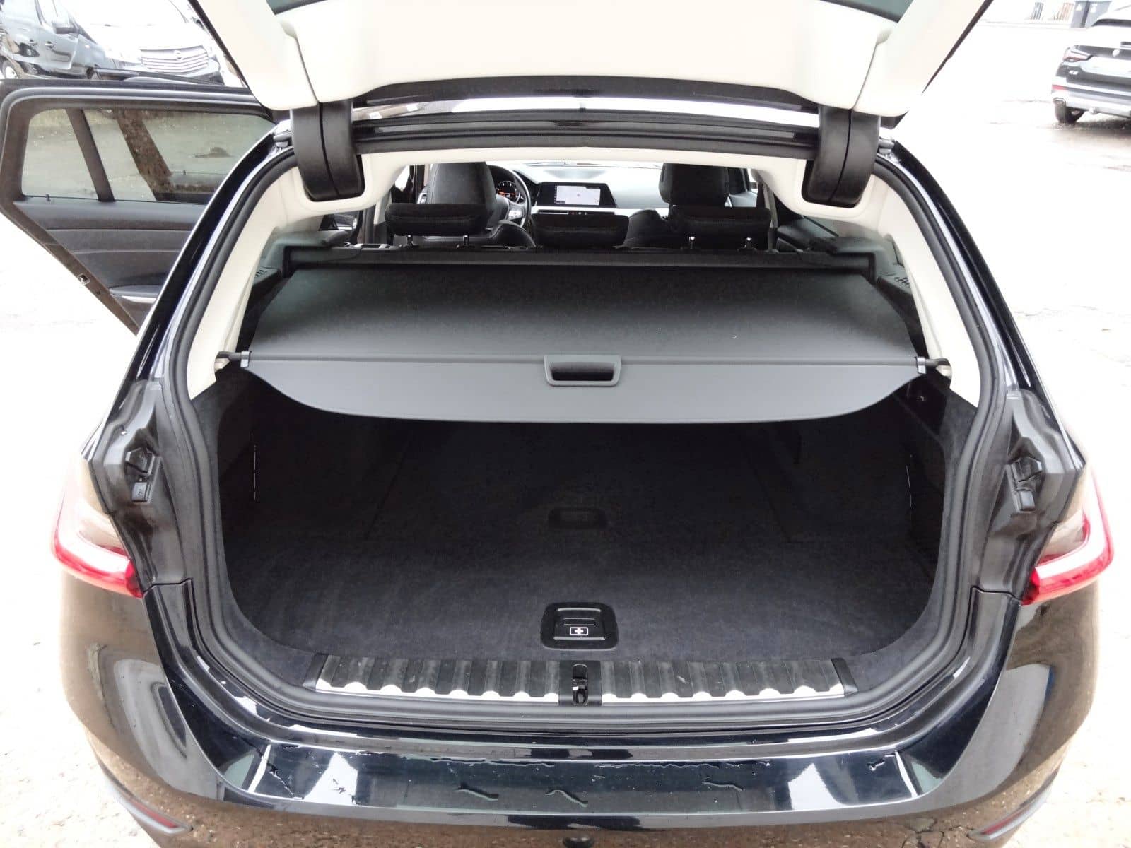 BMW 320d xDrive/Laser/HUD/Leder/Navi/AHK/ACC/LED/ foto 19