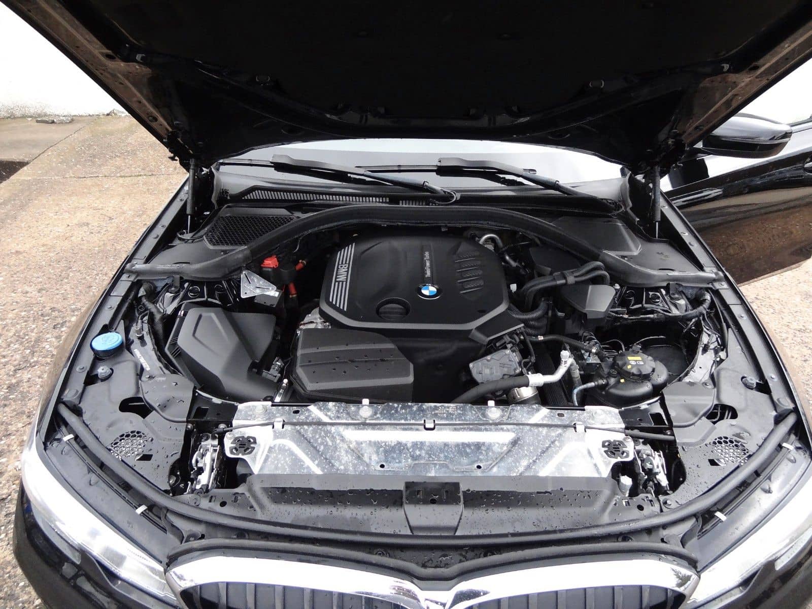 BMW 320d xDrive/Laser/HUD/Leder/Navi/AHK/ACC/LED/ foto 24