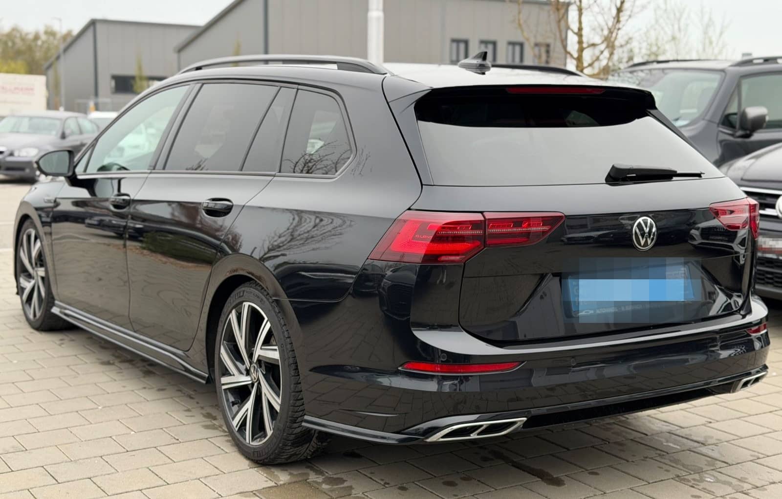 Volkswagen Golf VIII VARIANT R-Line*ACC*AHK*PANO*IQ-LIGHT* foto 13