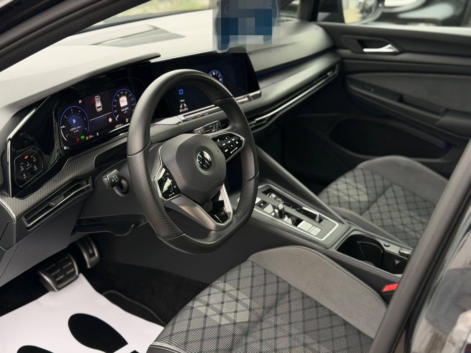 Volkswagen Golf VIII VARIANT R-Line*ACC*AHK*PANO*IQ-LIGHT* foto 17