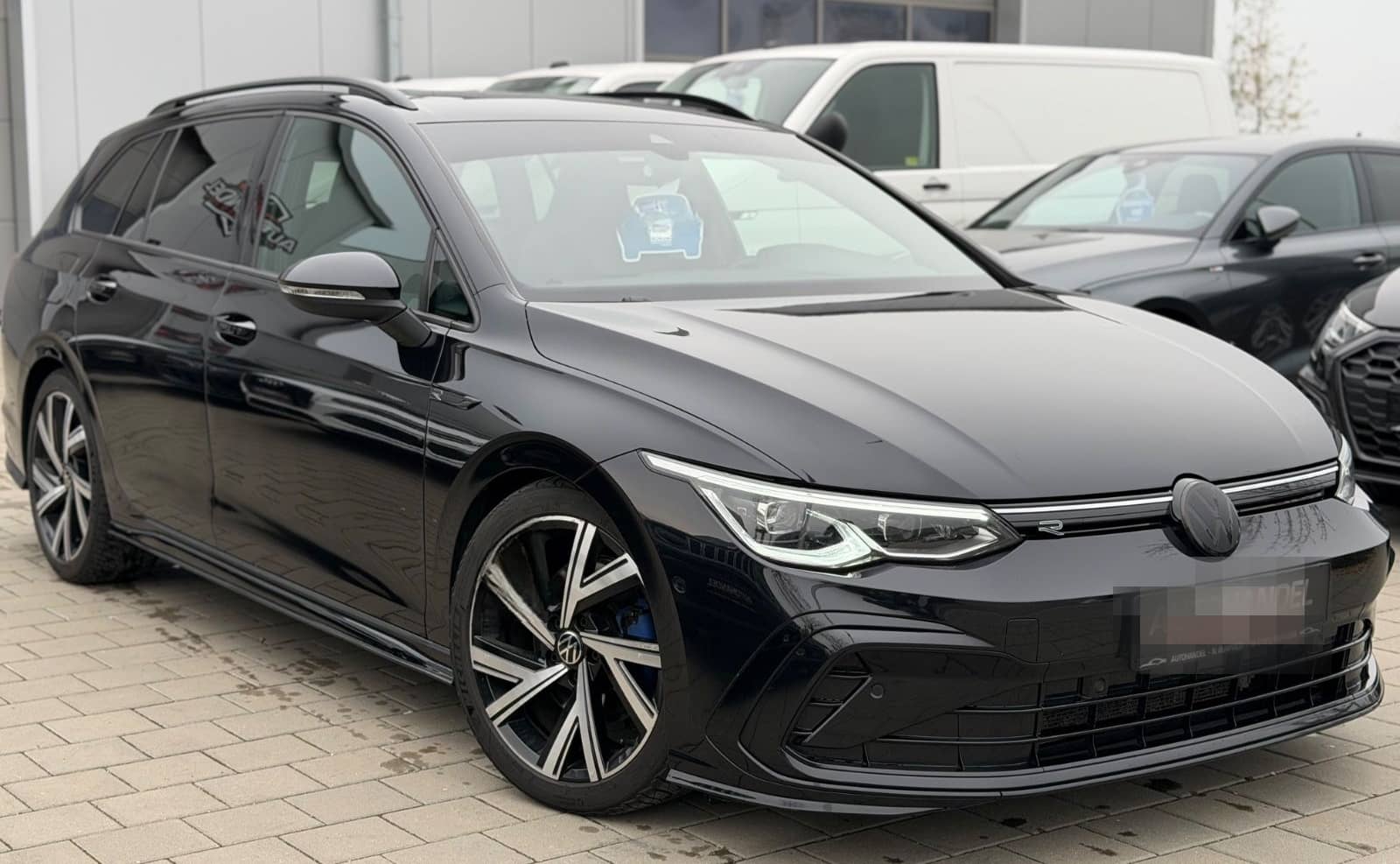 Volkswagen Golf VIII VARIANT R-Line*ACC*AHK*PANO*IQ-LIGHT* foto 6