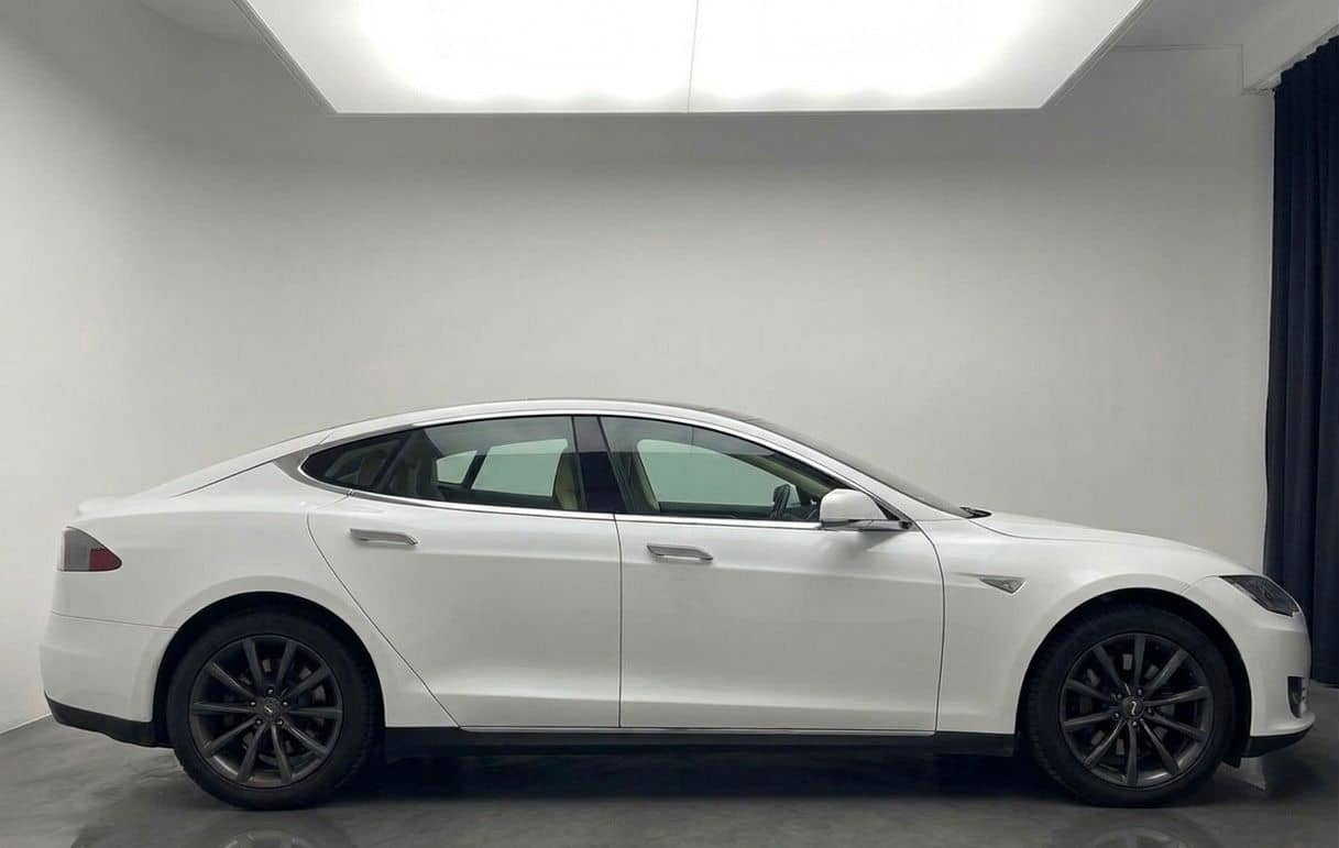 Tesla 85+Batterie NEU+Pano+7Sitzer+FreeCharging foto 6