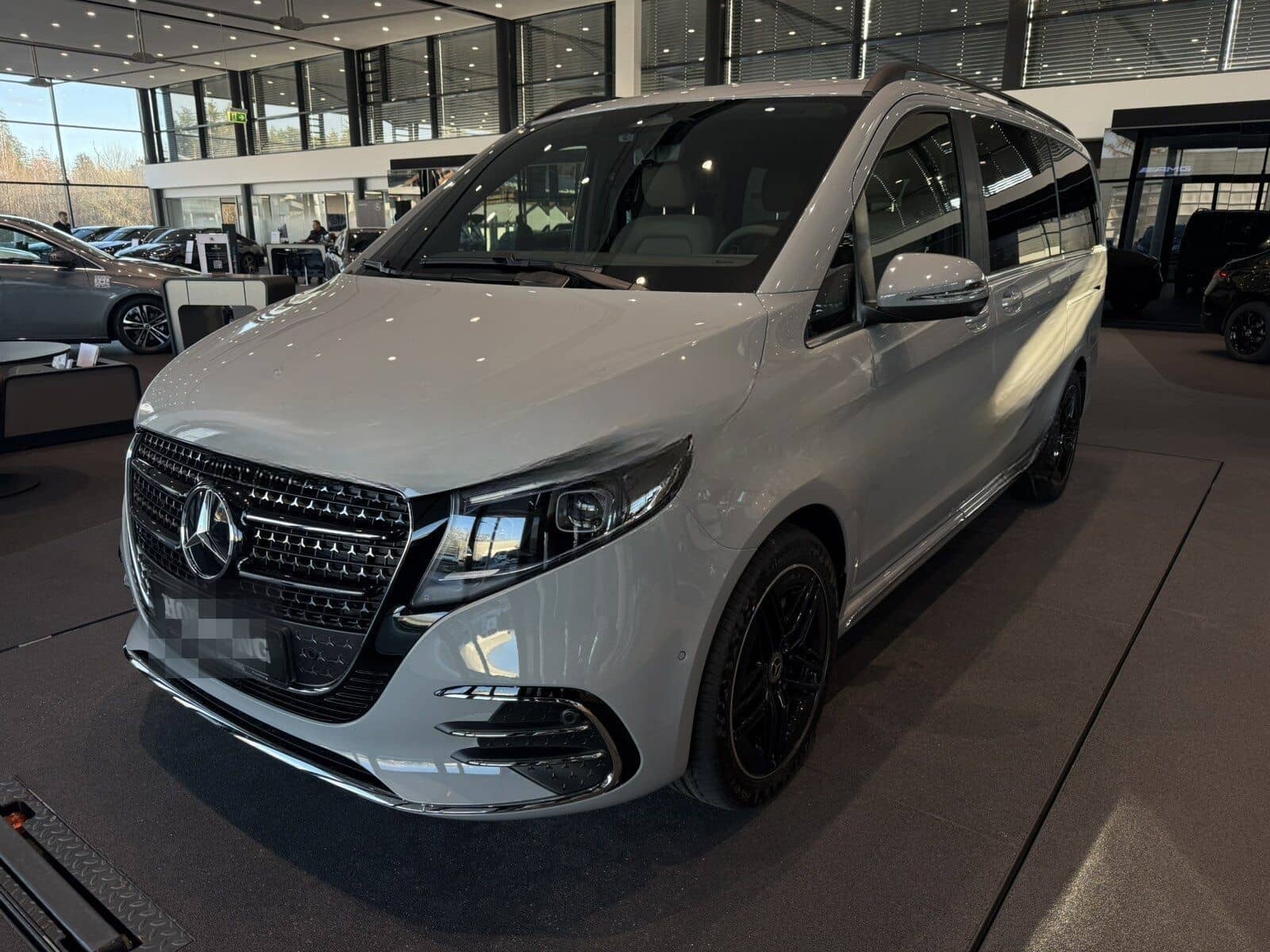 Mercedes-Benz V300 d EXCLUSIVE Lang AMG*AIRMATIC*PANO*STHZ*360 foto 3