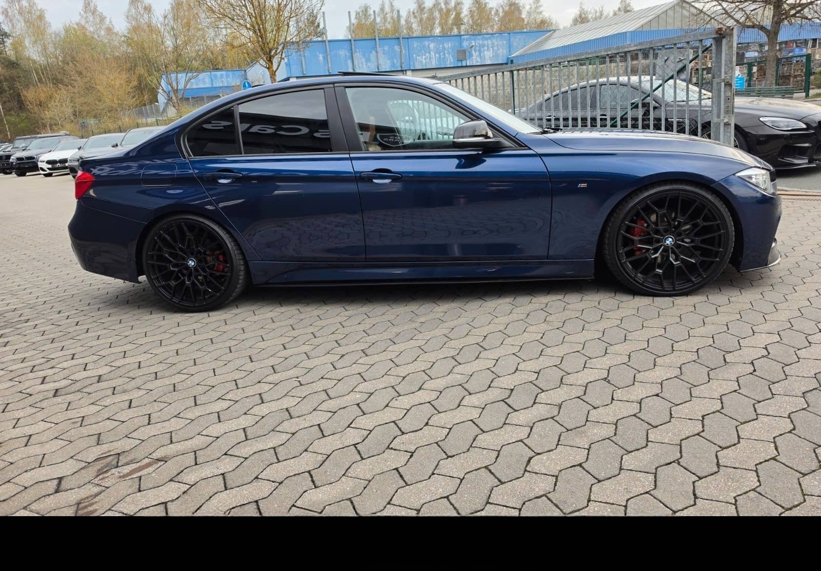 BMW 320i xDrive M Sport*Carbon*LED*Alcantara Dachhim foto 7