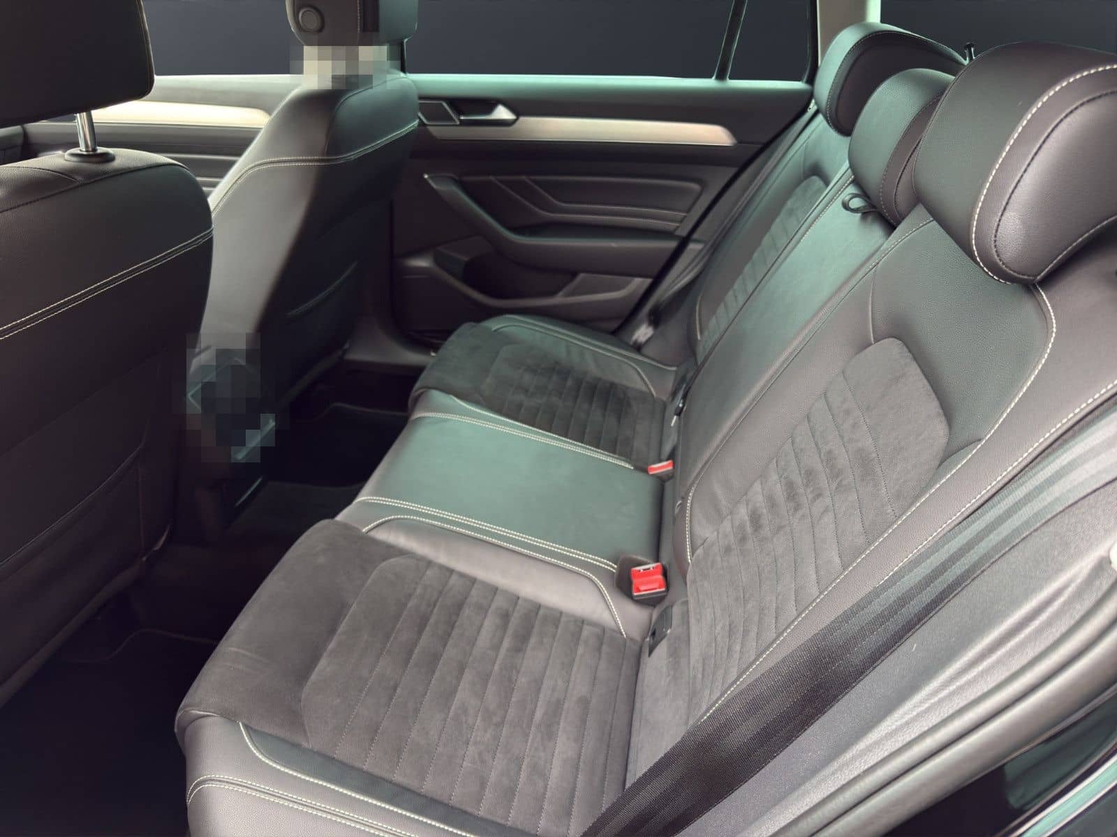 Volkswagen Passat Variant 2.0 TDI Elegance foto 12