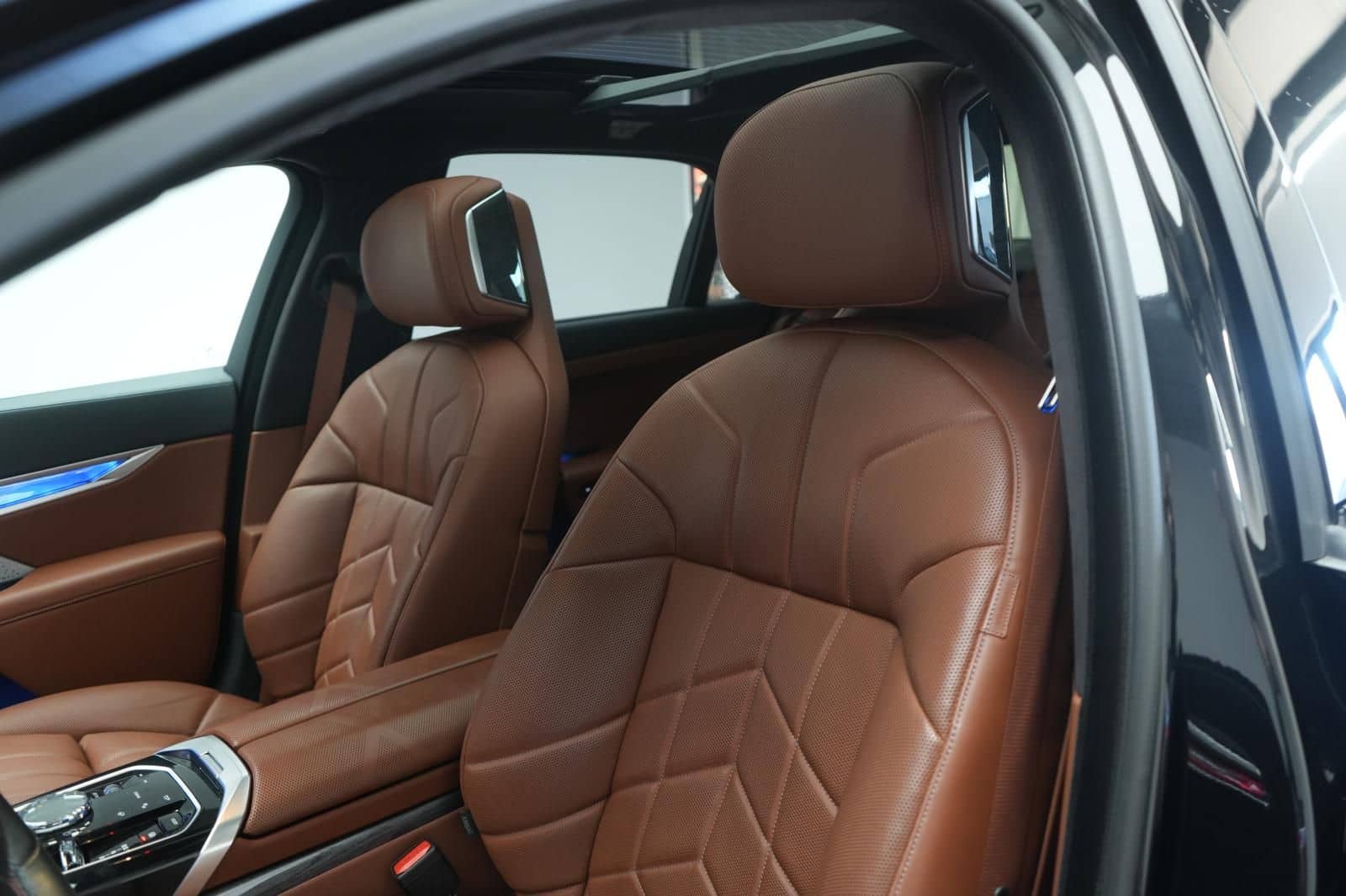 BMW i7 M70 xDrive TheatreScreen/SkyLounge/HUD/B&W/Li foto 15