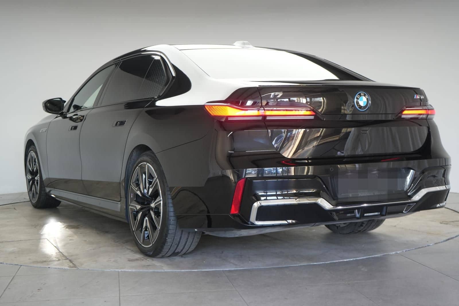 BMW i7 M70 xDrive TheatreScreen/SkyLounge/HUD/B&W/Li foto 5