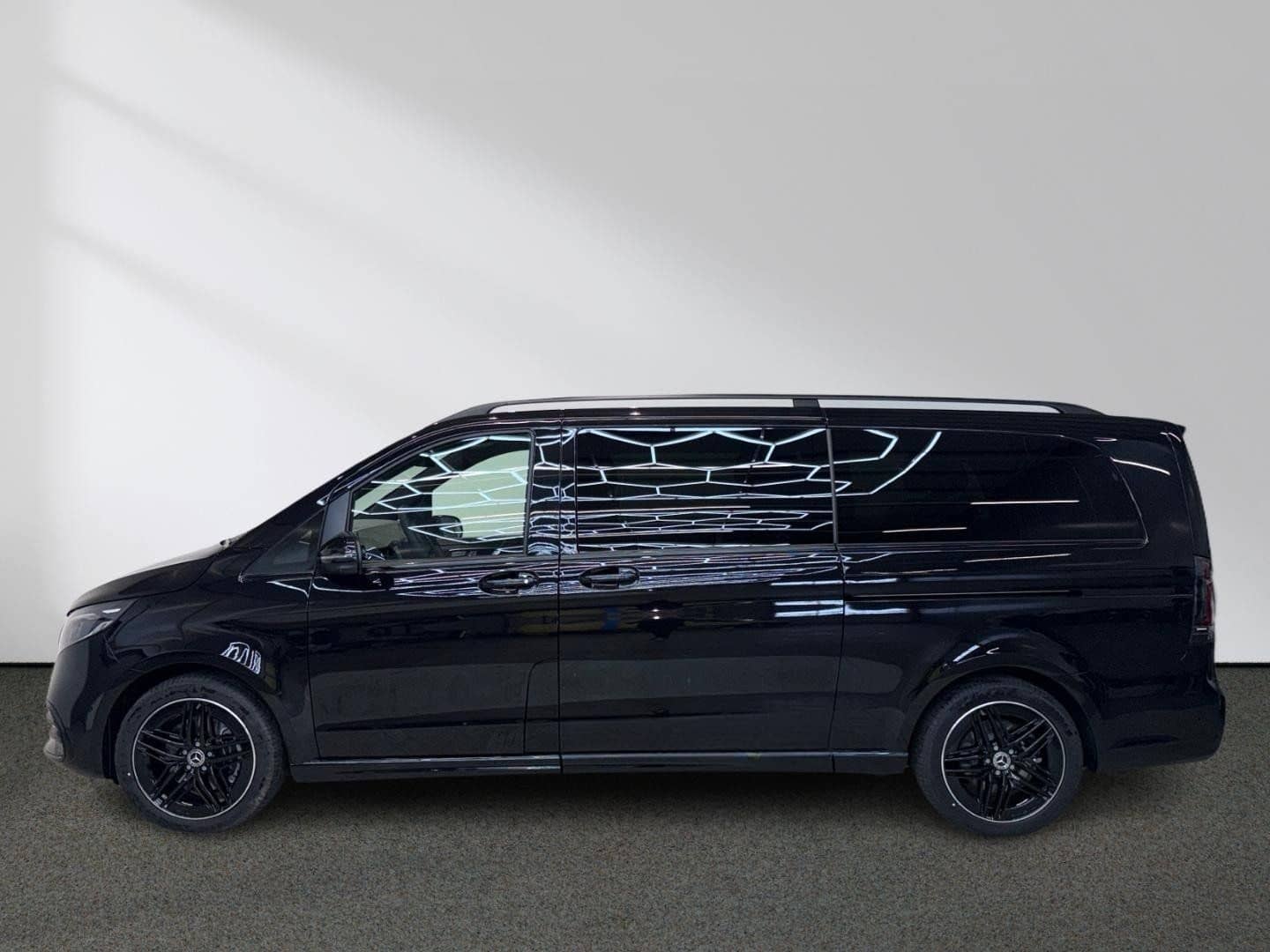 Mercedes-Benz V 300 d 4MATIC AVANTGARDE Extralang AMG Distr. foto 3