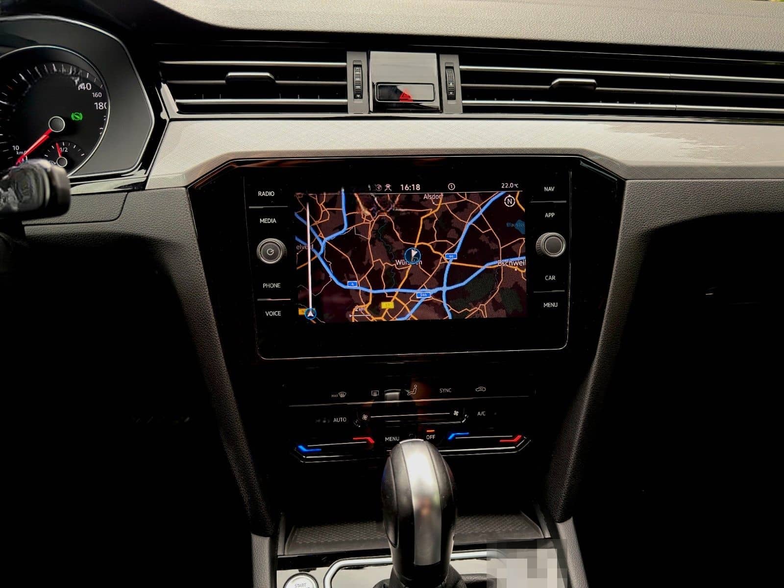 Volkswagen Passat Variant Business ACC AHK foto 12