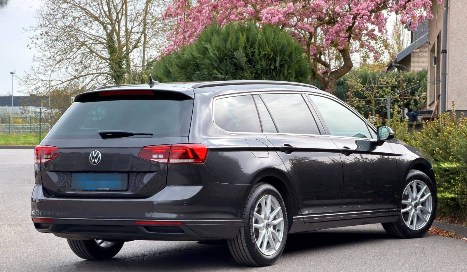 Volkswagen Passat Variant Business ACC AHK foto 3