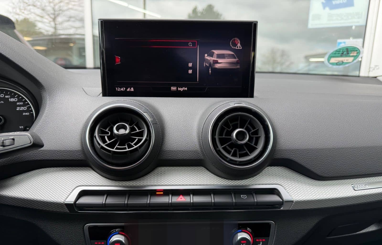 Audi Q2*30TFSI*Navi*Kamera*Sitzh*Alu*Tempo* foto 21