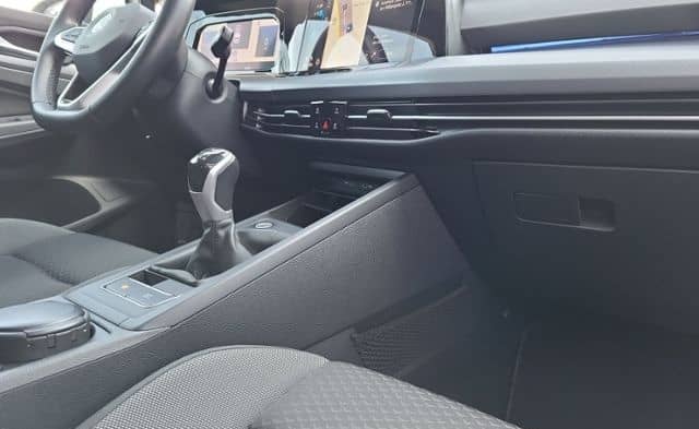 Volkswagen Golf VIII 1.5 TSI ACTIVE STANDHZ+RFK+HEAD-UP+NAV foto 15