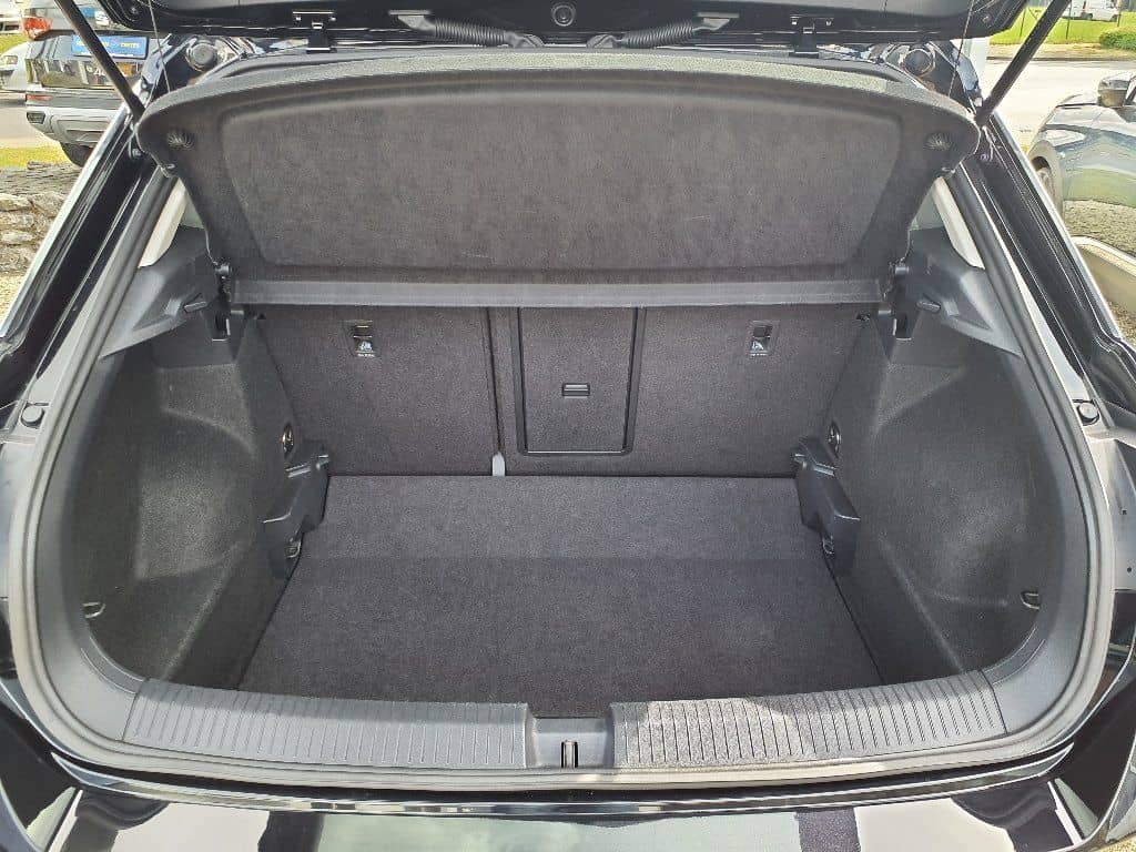 Volkswagen T-Roc  1.0 Goal - NAVI,ACC,SHZG,PDCv+h,LED foto 12