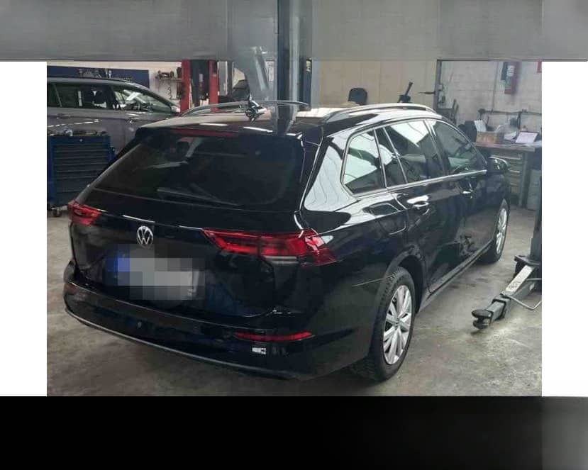 Volkswagen Golf VIII Variant 2.0 TDI DSG Life 16" ACC LED foto 3