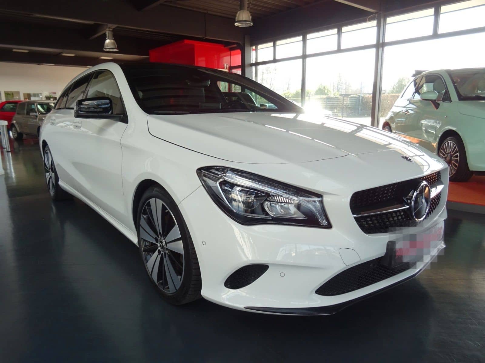 Mercedes-Benz CLA 200 SB Urban/ Autom./ Navi/ LED/ Night/ Pano foto 8